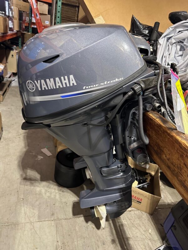 Yamaha 20HP Outboard Motor - Image 4