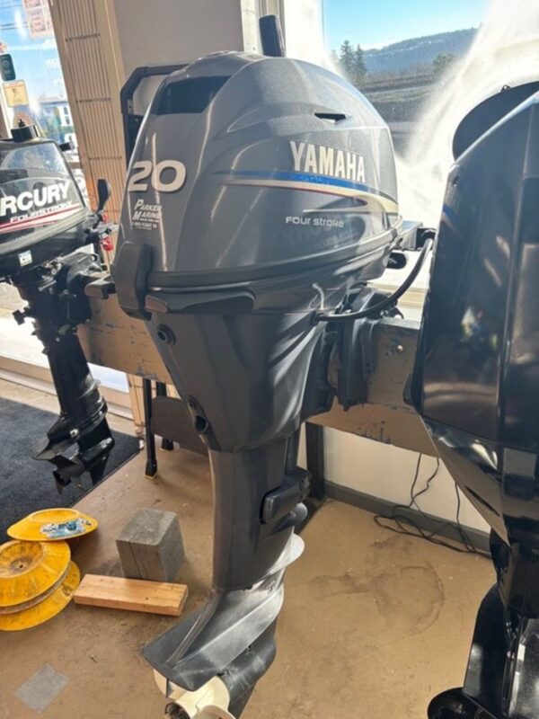 Yamaha 20HP Outboard Motor - Image 3