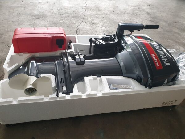 Yamaha E40XMHS 40hp 2 Stroke Enduro Boat Engine Short Shaft